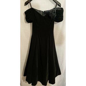 VTG 80s KAREN LUCAS for NIKI Off Shouder Dark Green Velvet Evening PROM Dress